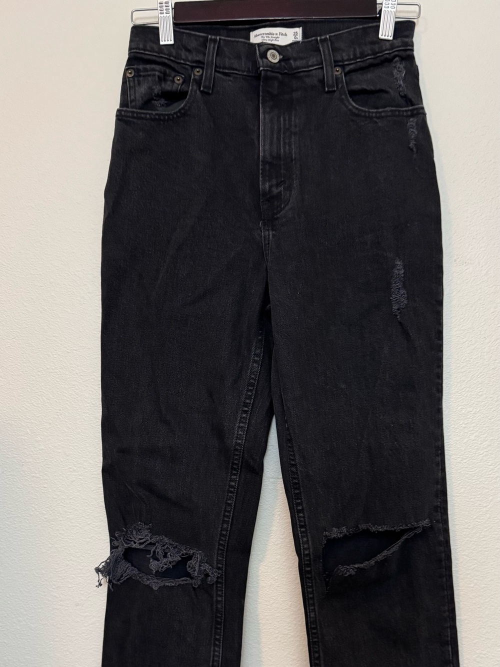 Abercrombie & Fitch Black '90s Straight Ultra High Rise Jeans NEW, without tags - Picture 2 of 5